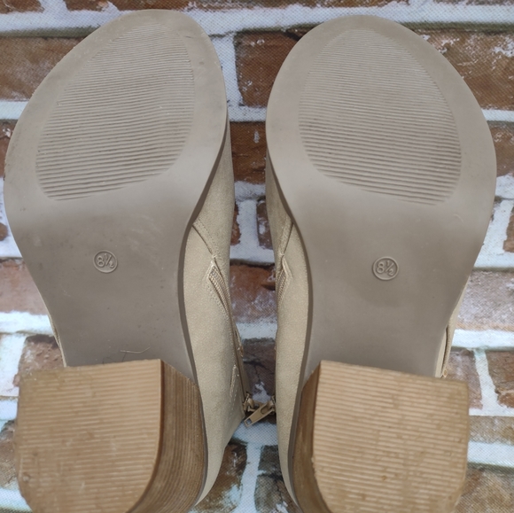 Marka Taupe tan Nubuck Ankle Booties boots 8.5 - Picture 7 of 8